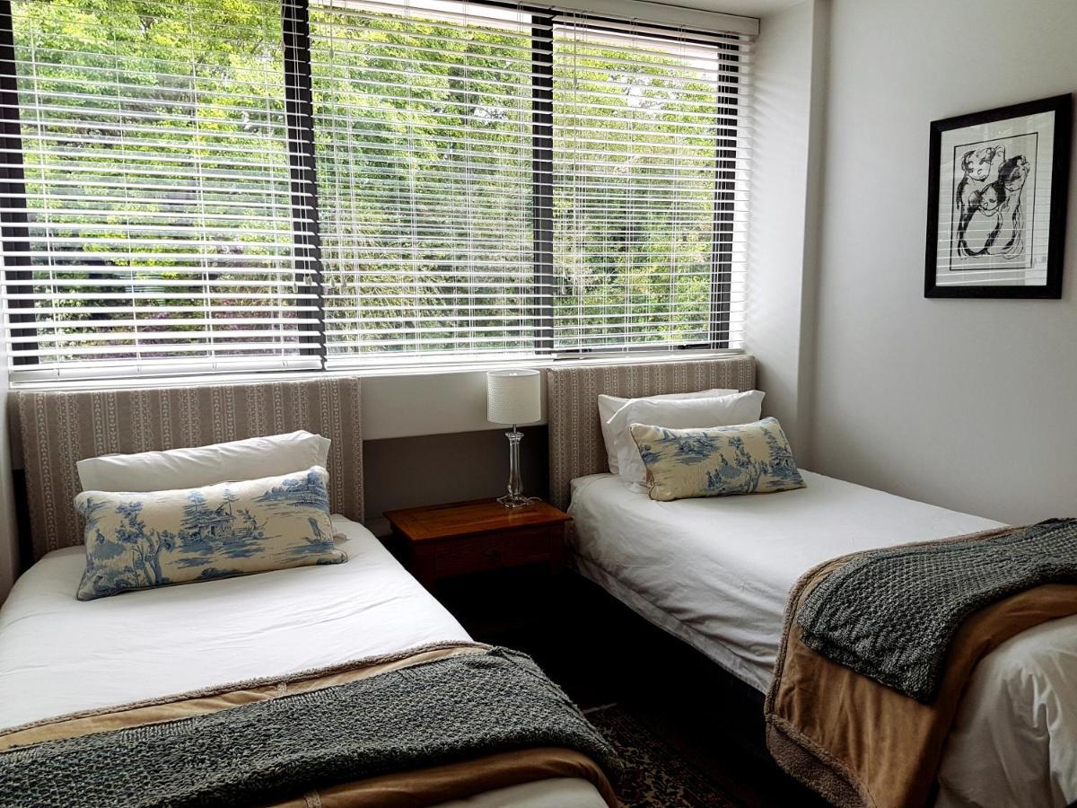Modern, Centrally Located Dorp Street Apartment Stellenbosch Kültér fotó
