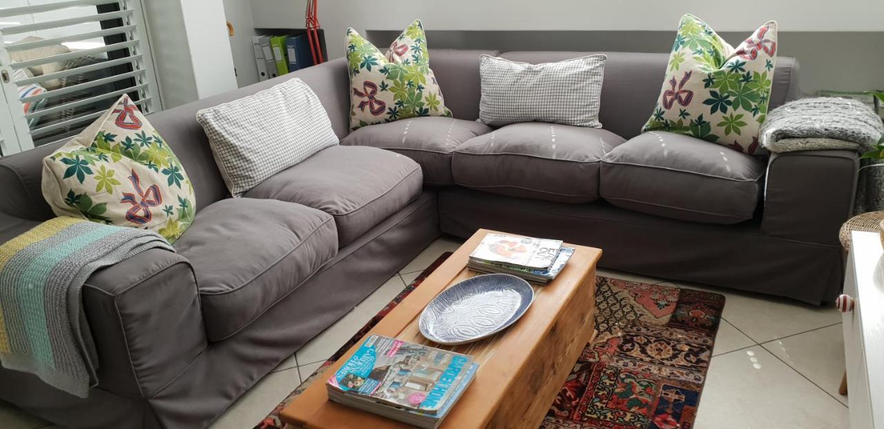 Modern, Centrally Located Dorp Street Apartment Stellenbosch Kültér fotó